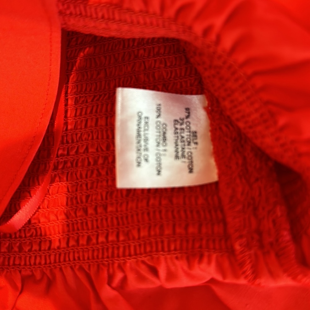 Red Top - Picture 6 of 6